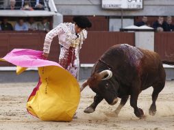 Joselito Adame rubrica una gran actuación en Las Ventas con otra oreja . EFE /