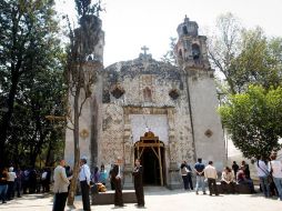 Hundimientos desiguales, el desplome y fracturación de la nave, bóvedas, cúpula y fachada principal, son algunos de los problemas. ARCHIVO /