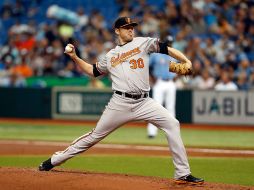 El abridor Chris Tillman lleva a los Orioles de Baltimore a la victoria. AFP /