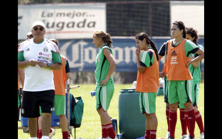 El futbol mexicano presenta sus respectivas selecciones en ambos campeonatos de la Concacaf. ARCHIVO /