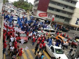 Los militantes se encontraban en las afueras de las instalaciones de una radio local. TOMADA DE @PrensaRamonPoo  /