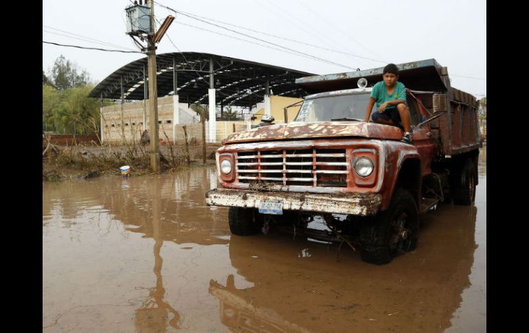 El pasado 7 de junio cayó una tromba en el municipio, cuya duración e intensidad  provocó que se desbordara el río Escondido. ARCHIVO /