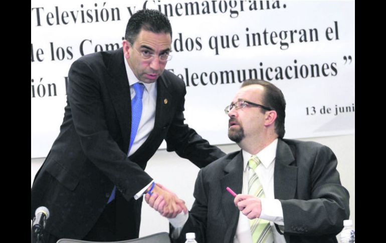 Javier Lozano y Mony de Swaan, durante la comparecencia de éste último en las comisiones del Senado. NTX /