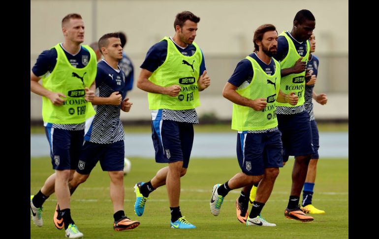 La ''azurra''  ya está entrenando en Brasil para el enfrentamiento ante el Tri. AFP /