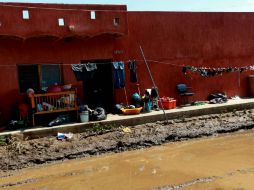 Poco más de 250 familias pierden muebles y accesorios de sus casas. ARCHIVO /