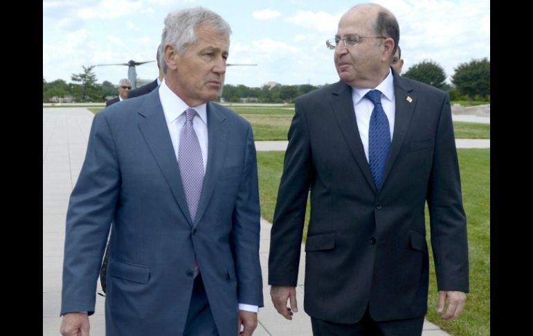 Hagel y Yaalon trataron el conflicto civil sirio, que va ya por su segundo año, y subrayaron la ''complejidad'' de la situación. EFE /