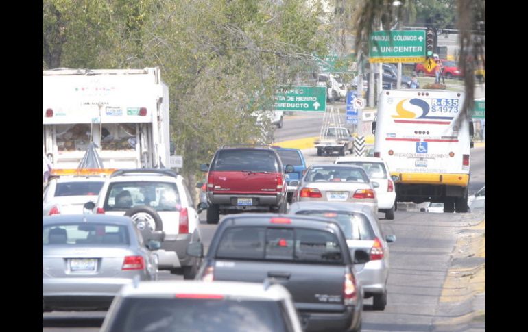 Por el operativo, el tráfico vehicular es complicado; evite la zona. ARCHIVO /