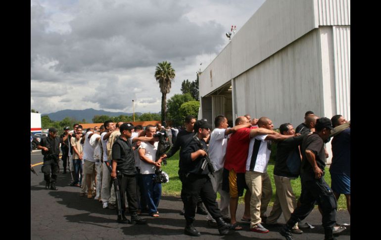 De 2006 a la fecha, 767 internos por delitos del fuero federal han sido trasladados de cárceles estatales a centros federales. ARCHIVO /