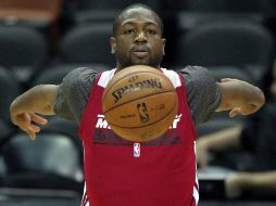 Dwyane Wade durante la práctica del Miami Heat en San Antonio. AP /