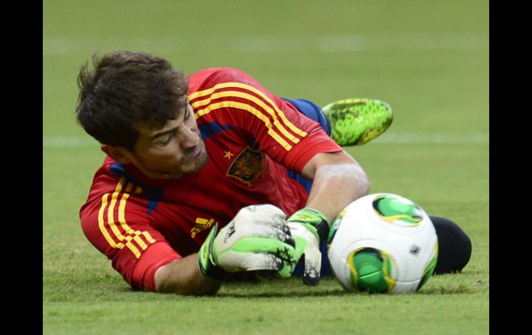 Casillas recibe la confianza del técnico Del Bosque para jugar ante Uruguay. AFP /