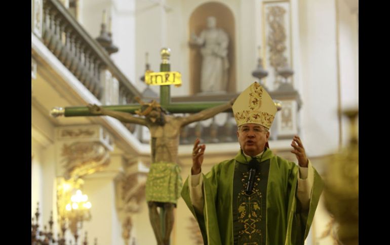 ''La Iglesia no aprueba que el trabajo se desarrolle en condiciones infrahumanas'', afirma el cardenal.  /