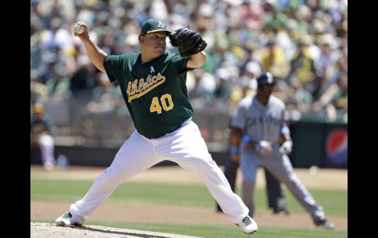 Bartolo Colón dirige la victoria de los Atléticos al realizar 71 lanzamientos perfectos. AP /