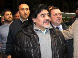 Diego Armando Maradona sale victorioso de una querella donde la justicia china estuvo a su favor. ARCHIVO /