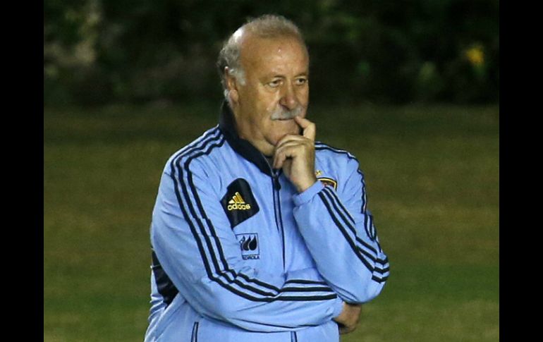 Vicente del Bosque, estratega español, quiere sorprender con su alineación. EFE /