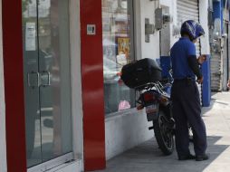 La policía aún no logra detener a alguno de los ladrones.  /