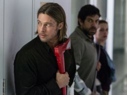 Brad Pitt, en una escena de la aclamada y recién estrenada película ''World War Z''. AP /