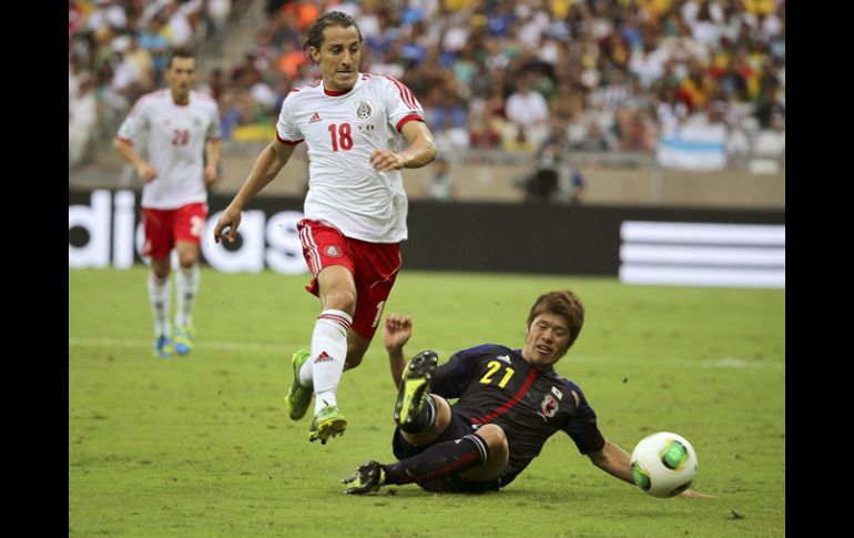 Andrés Guardado vio mejoras en el equipo mexicano durante la Confederaciones. EFE /