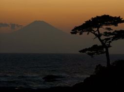 La simetría casi perfecta del Fujiyama, le da tanto un toque artístico distintivo, como un aura de misticismo. ARCHIVO /