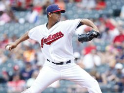 Los Indios de Cleveland envían al derecho venezolano Carlos Carrasco a la sucursal de la Triple A en Columbus. AFP /