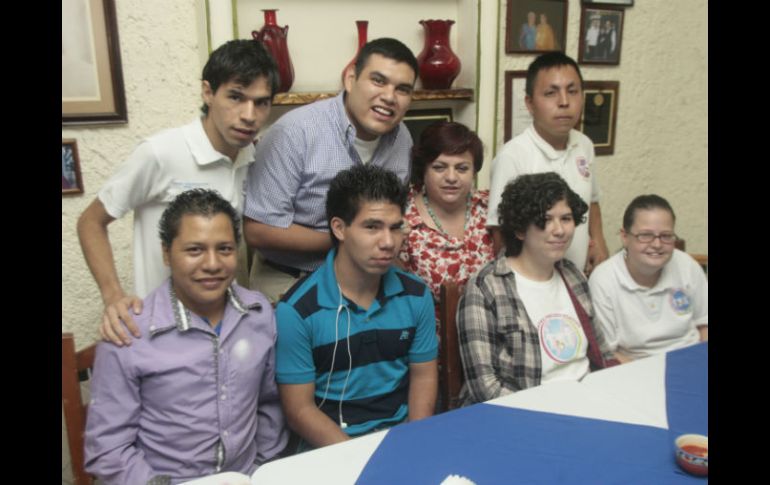 Imagen de los adolescentes, quienes buscan poder desempeñarse en el ámbito laboral.  /