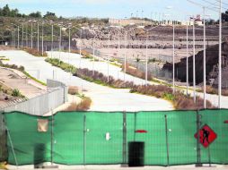 En los tres puntos del proyecto de la obra hay una 'caseta' de vigilancia, donde los guardias se dijeron empleados de la UAG. EL INFORMADOR /