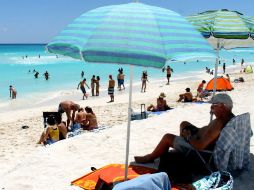 En 2012 se registraron mil 35 millones de turistas internacionales. ARCHIVO /