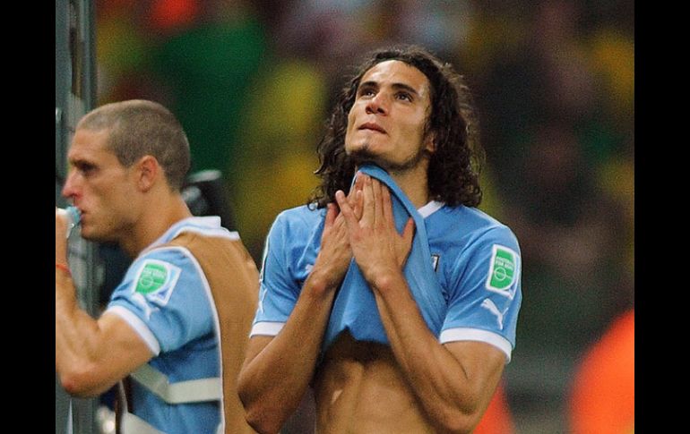 Cavani lamenta que los charrúas no tuvieran mejor suerte en la semifinal ante Brasil. EFE /