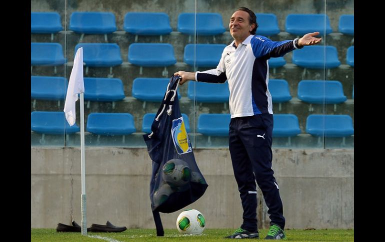 Cesare Prandelli espera tner un buen partido ante los españoles. AFP /