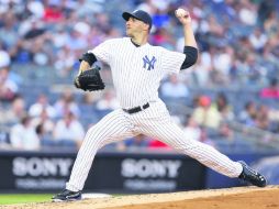 Los Yanquis fueron derrotados como locales por los Rangers, quienes vapulearon al veterano  Andy Pettitte, quien cargó con la derrota. AP /