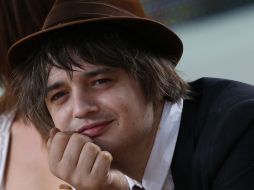 Pete Doherty demostrará que puede hacer dinero, incluso de la basura. ARCHIVO /