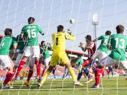 El equipo mexicano requiere goles y una 'manita' para calificar en el Mundial de Turquía AP /