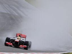 Sergio Pérez (McLaren) acaba en la decimocuarta posición (1:34.130) de los entrenamientos libres del Gran Premio de Gran Bretaña. AFP /