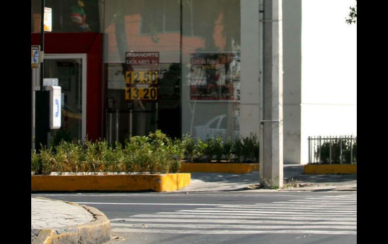 Un banco es robado por un solo hombre en la Región Altos Norte, la cantidad del dinero del que se apoderó. ARCHIVO /