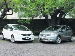 Rivales. El Honda Fit (i) tendrá una renovación importante el próximo año, por lo que habrá una batalla más interesante contra el Note.  /