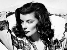 A pesar de los tropiezos personales, Katharine Hepburn, superó las adversidades y ser recordada como una leyenda del séptimo arte. ARCHIVO /