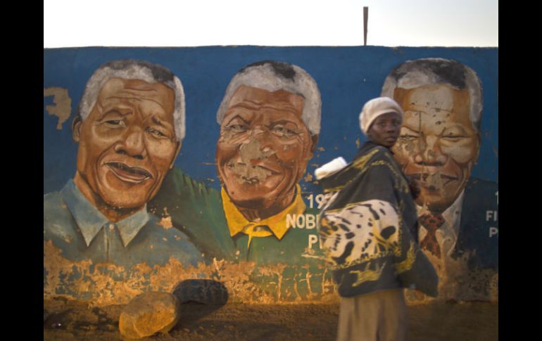 La pelea podría ser el principio de un desacuerdo sobre el lugar donde deberán reposar los restos de ''Madiba''. AP /