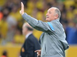 Luiz Felipe Scolari empieza a cumplir con las metas por las cuales llegó de nuevo a dirigir al Scratch. AFP /