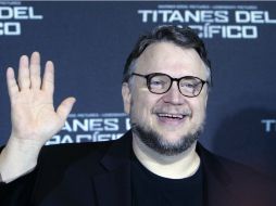 La llegada del director a México marca el inicio de la premiere mundial de ''Titanes del Pacífico''. EFE /