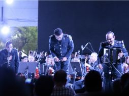 Con ''Huapango'' de Moncayo y el popurri Jalisco se despidió la Orquesta Sinfónica de la Sedena.  /