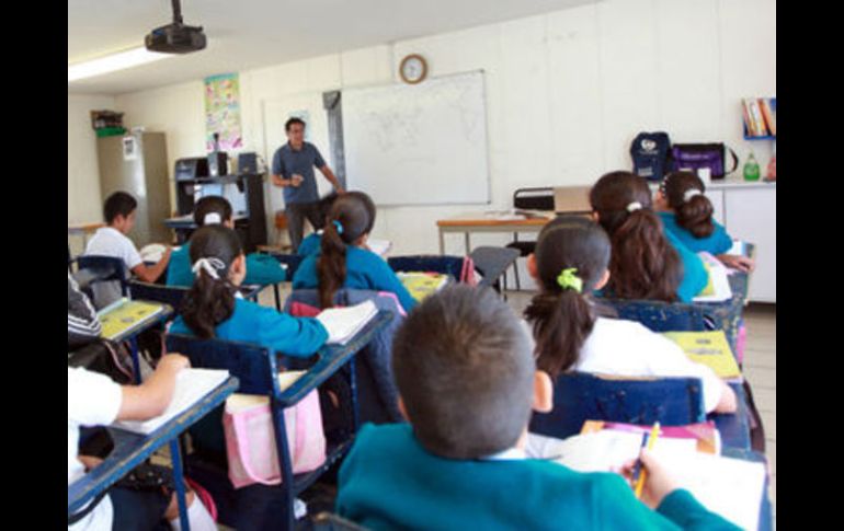 En la elaboración del protocolo contra el abuso escolar participaron autoridades, padres de familia, maestros y alumnos. ARCHIVO /