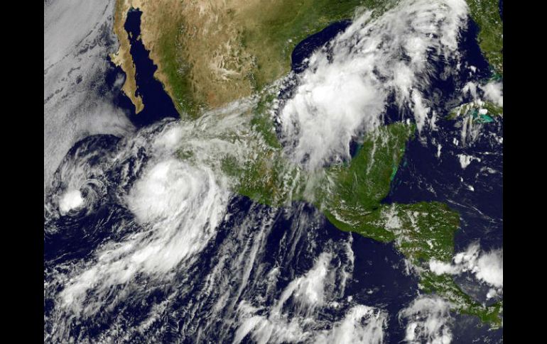 Se preveé que el huracán toque tierra la tarde del domingo. AFP /