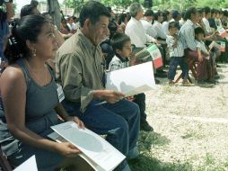 En los diversos campamentos de ex refugiados hay unos 400 ciudadanos que llevan dos décadas en proceso de legalización. ARCHIVO /