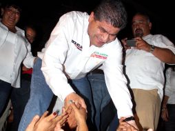 El candidato del PRI a la alcaldía de Torreón, Miguel Ángel Riquelme, se proclamó triunfador de los comicios. NTX /