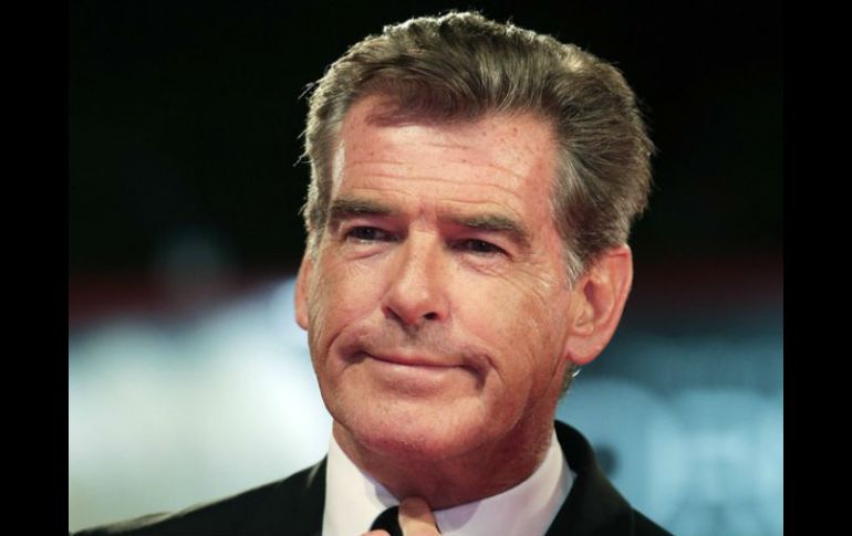 Brosnan se ha convertido en un embajador en la lucha contra el cáncer en las mujeres. ARCHIVO /