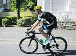 El lunes fue una jornada de descanso para los ciclistas del Tour de Francia, que encabeza Chris Froome del equipo Sky. AP /