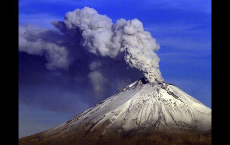 La actividad del volcán Popocatépetl es moderada pero se mantiene la alerta en Amarillo Fase 3. SUN /