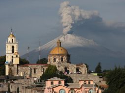 El volcán Popocatépetl ha tenido emisión persistente de vapor de agua, gas y ligeras cantidades de ceniza. AP /