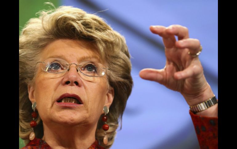 La vicepresidenta de la Comisión Europea, durante una rueda de prensa en la sede de la Comisión en Bruselas. EFE /