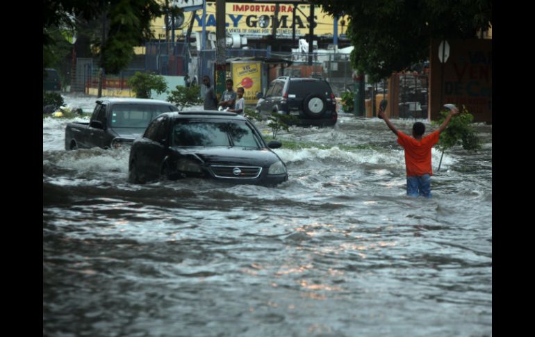 Las lluvias han provocado inundaciones en Santo Domingo y la zona central de República Dominicana. EFE /