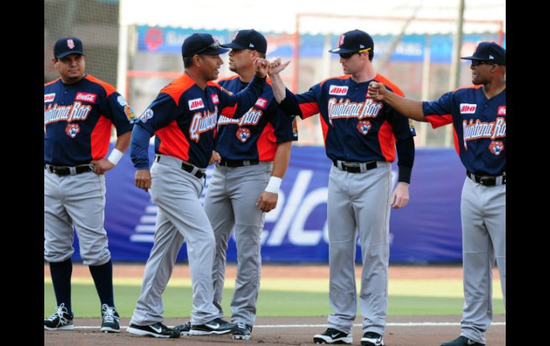 El equipo ''grande'' y los jóvenes lanzadores tuvieron la oportunidad de trabajar juntos en la pasada pretemporada. ARCHIVO /